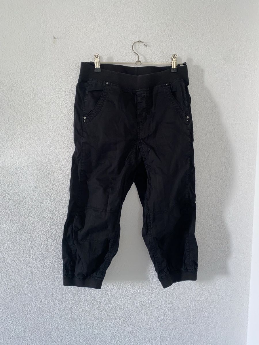 H&M Pantaloni: 3/4 Hose schwarz Gr. 152 – Usato da Wangen an der Aare venduto da Chrisimi