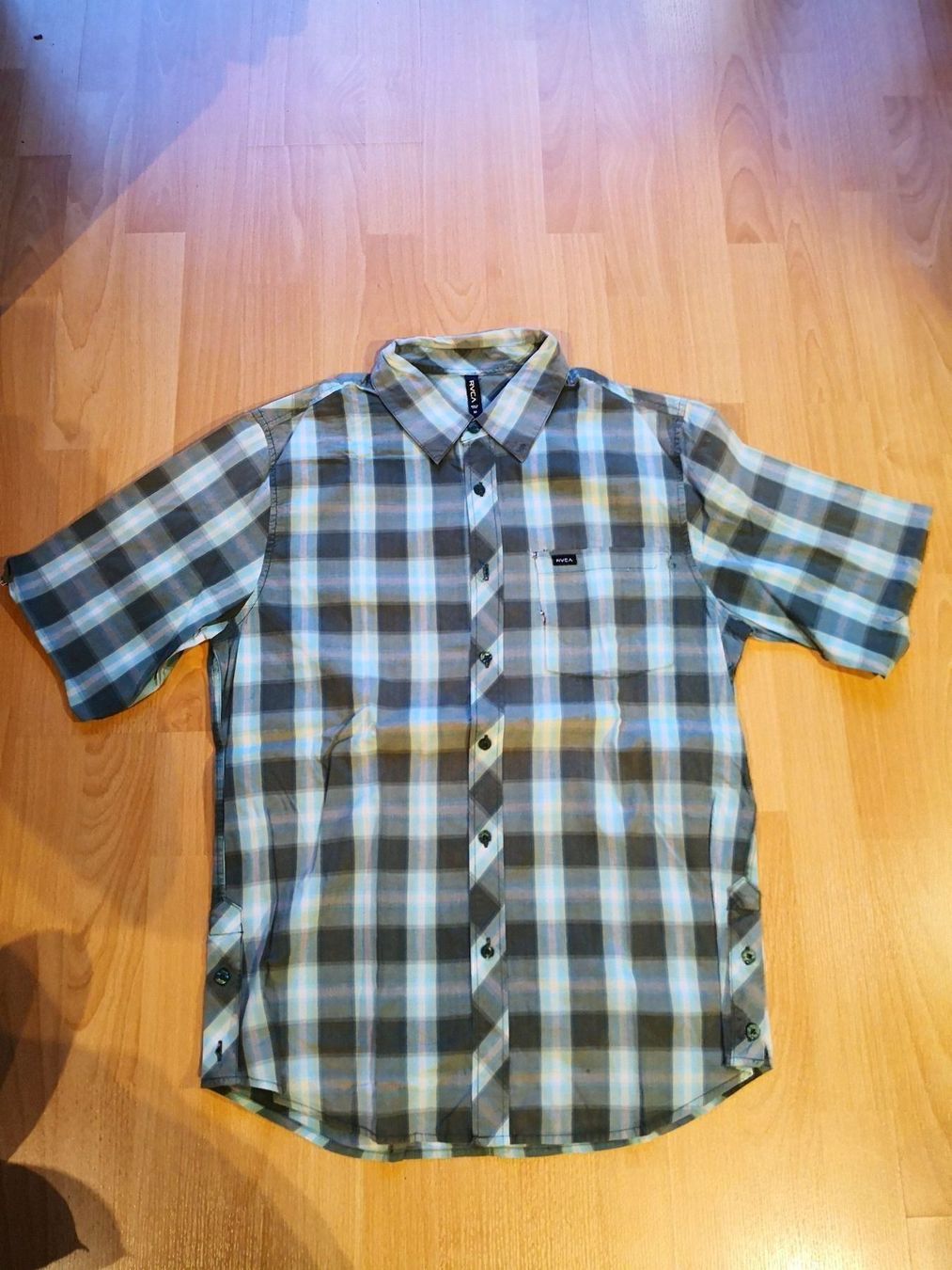 Camicie: RVCA SHIRT – Usato da Gentilino venduto da berrama