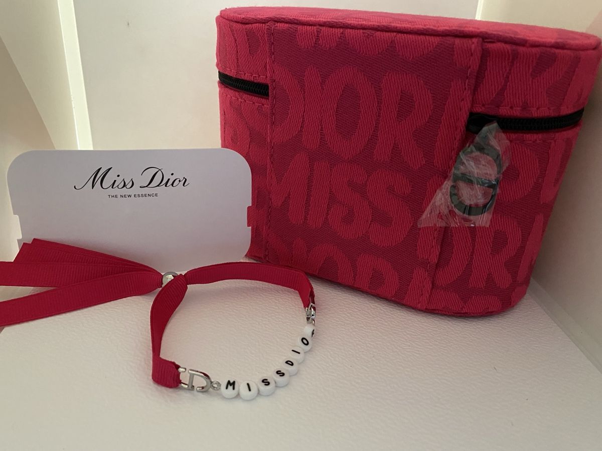 Custodie per cosmetici: Vanity et bracelet Miss Dior – Nuovo e nell'imballaggio originale da Bouveret venduto da wes_7zll 1