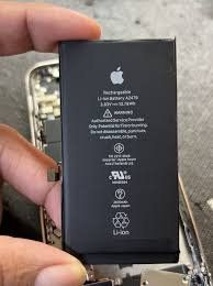 Apple Portables: Batterie iPhone 12 /12pro originale A2479 original 82% – D'occasion à Morges par DA-repa 1