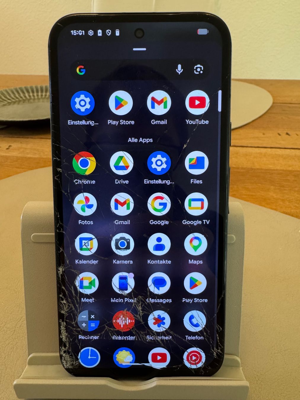 Google Telefoni cellulari / Smartphones: Google Pixel 8a – 128 GB – Difettoso da Adliswil venduto da Busys