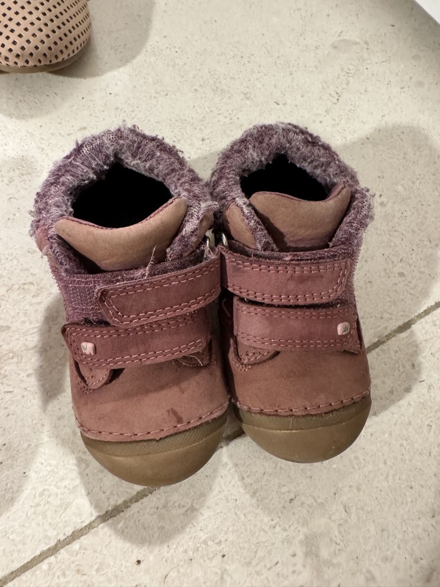 Scarpe per ragazze: Shoes - different sizes – Usato da Affoltern am Albis venduto da Pitu86 2