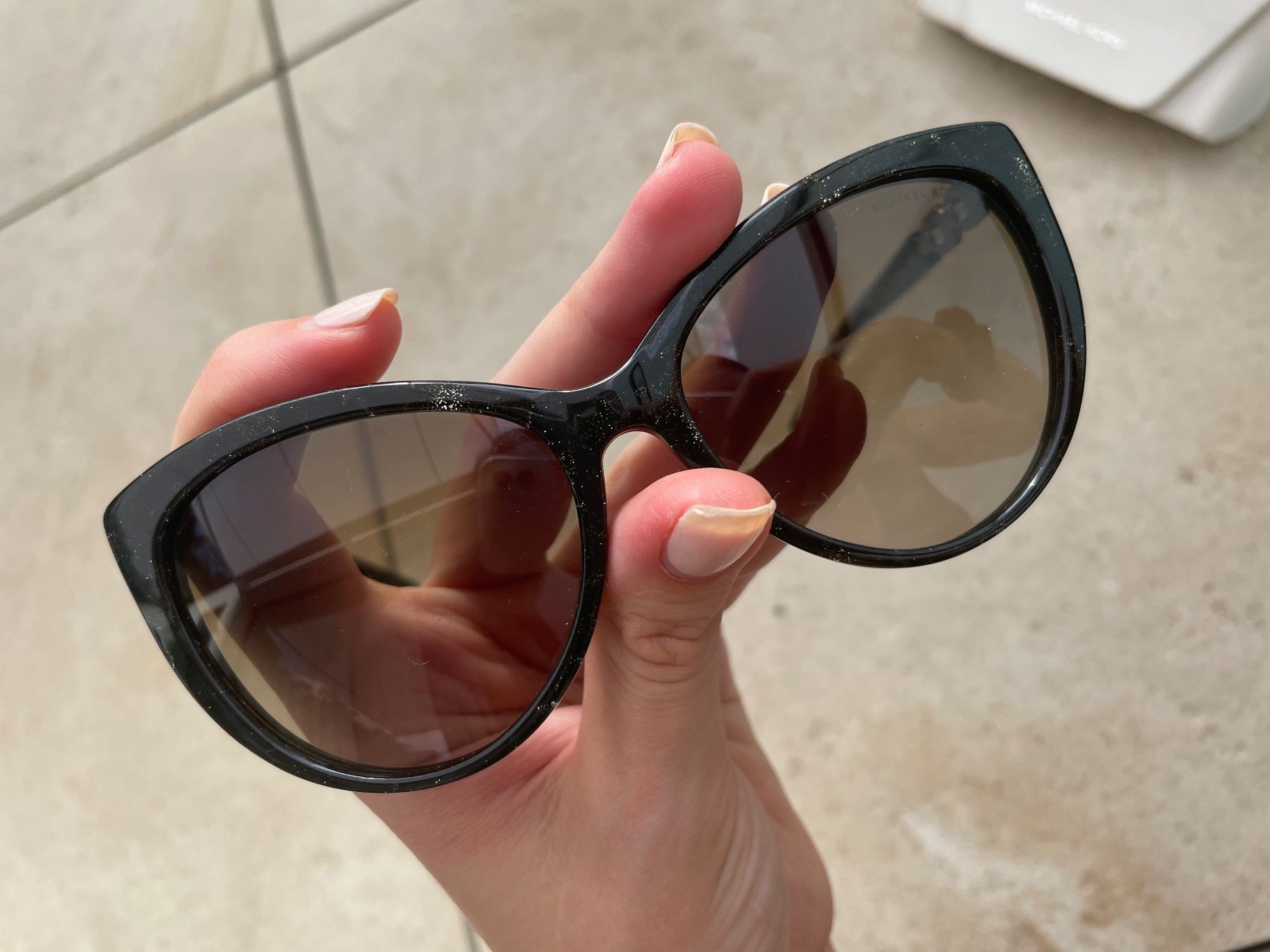 Michael Kors Occhiali & Lenti: Michael Kors Cat Eye Damen-Sonnenbrille – Usato da Triesen venduto da antonellaaa_ 2