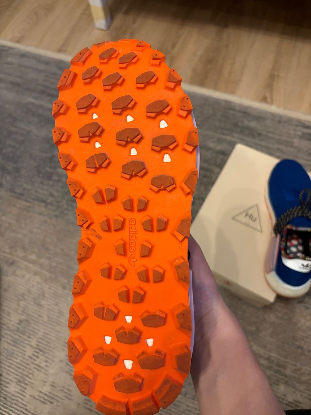 Adidas Herrenschuhe: NMD Pharrell Williams blue size 44 Eu – Gebraucht aus Lausanne von san_9d2j 3