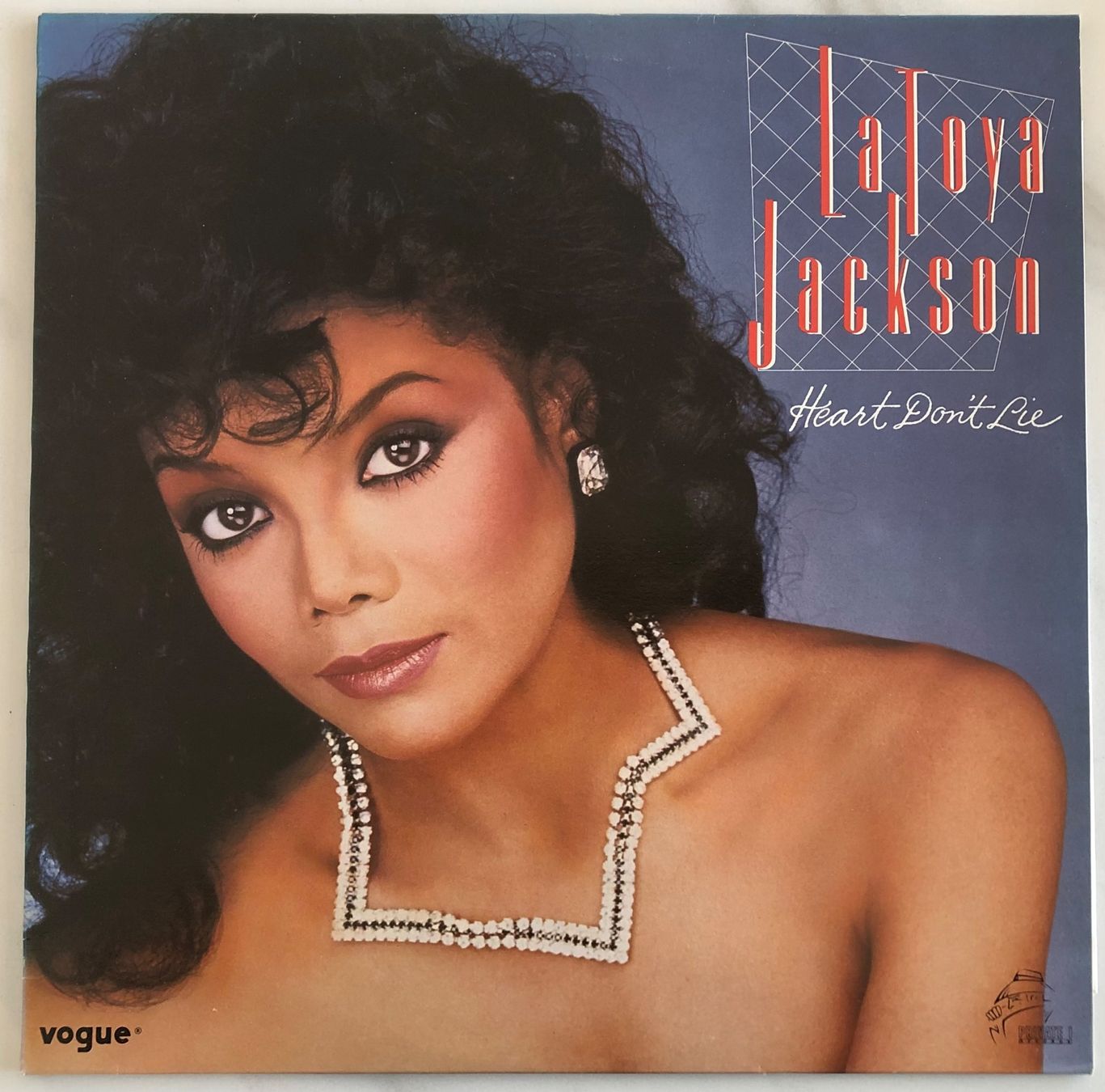 Dischi in vinile: LATOYA JACKSON - HEART DON'T LIE – Usato da Poliez-Pittet venduto da Newtown-Records
