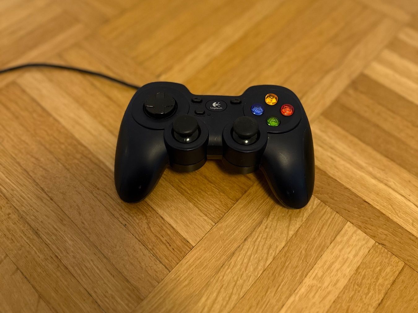Logitech Gamepad F310 (Gebraucht) in Sursee für CHF 10 – nur Abholung ...