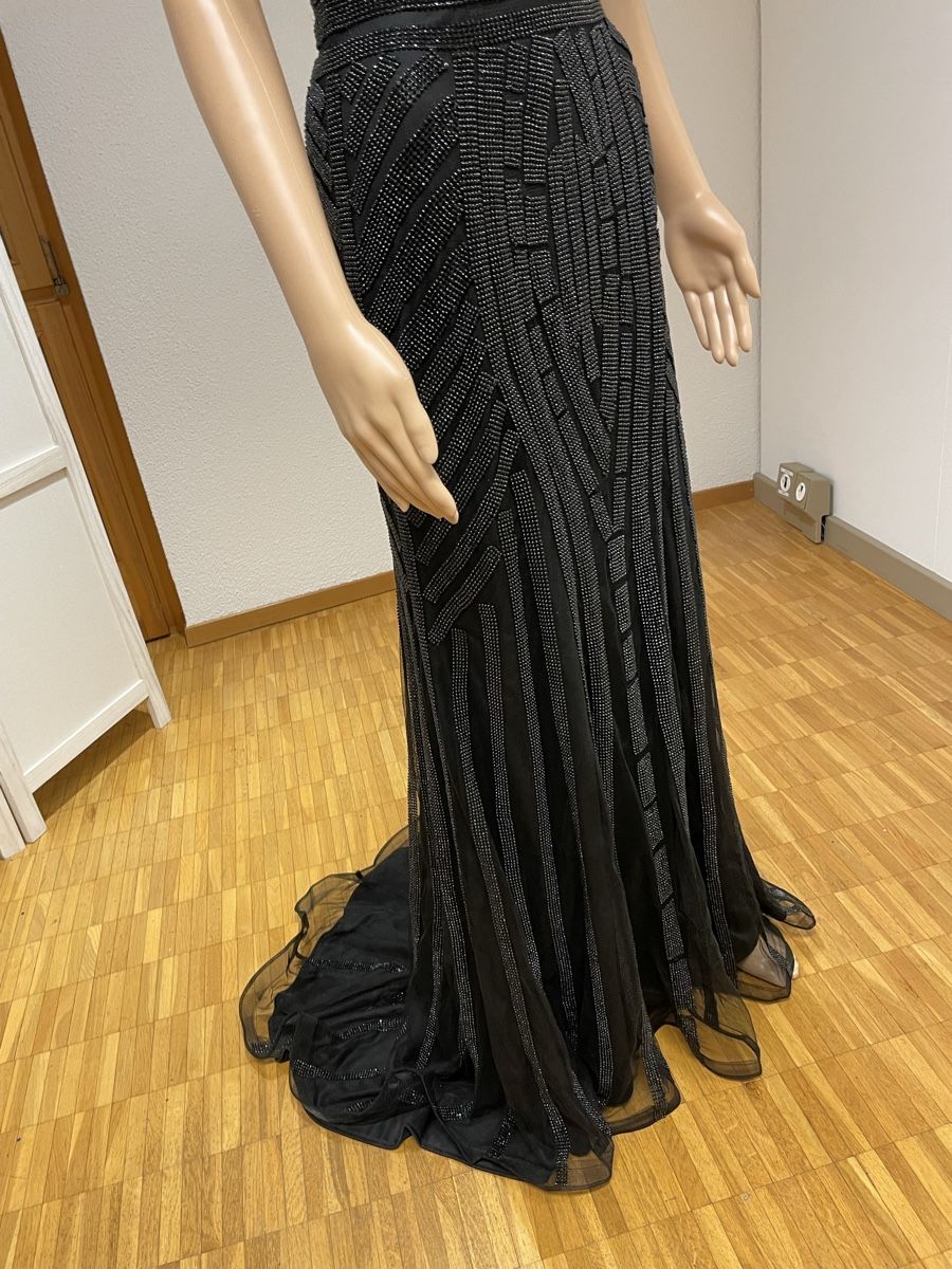 Vestiti: Abendkleid lang schwarz Perlen bestickt Grösse 36 – Nuovo (secondo la descrizione) da Appenzell venduto da mir_rqn6