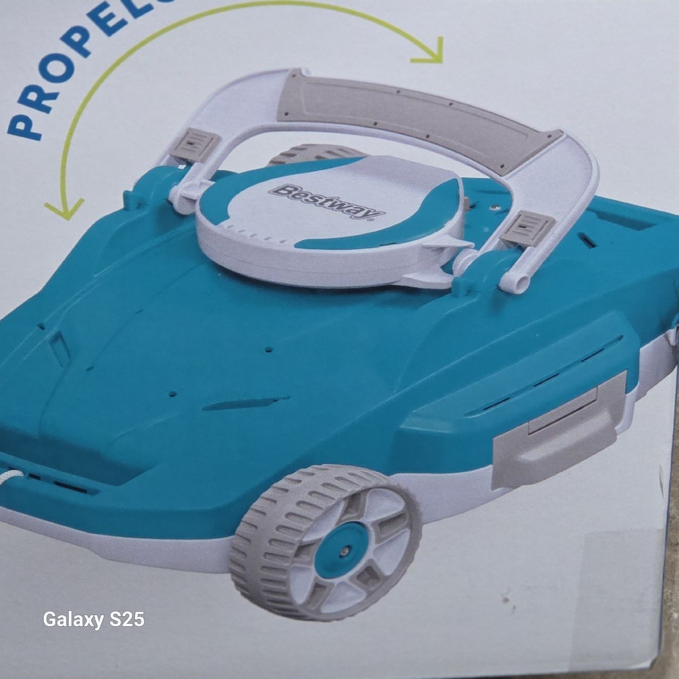 Accessoires de piscine: Poolsauger – D'occasion à Kräiligen par gab_k8kf