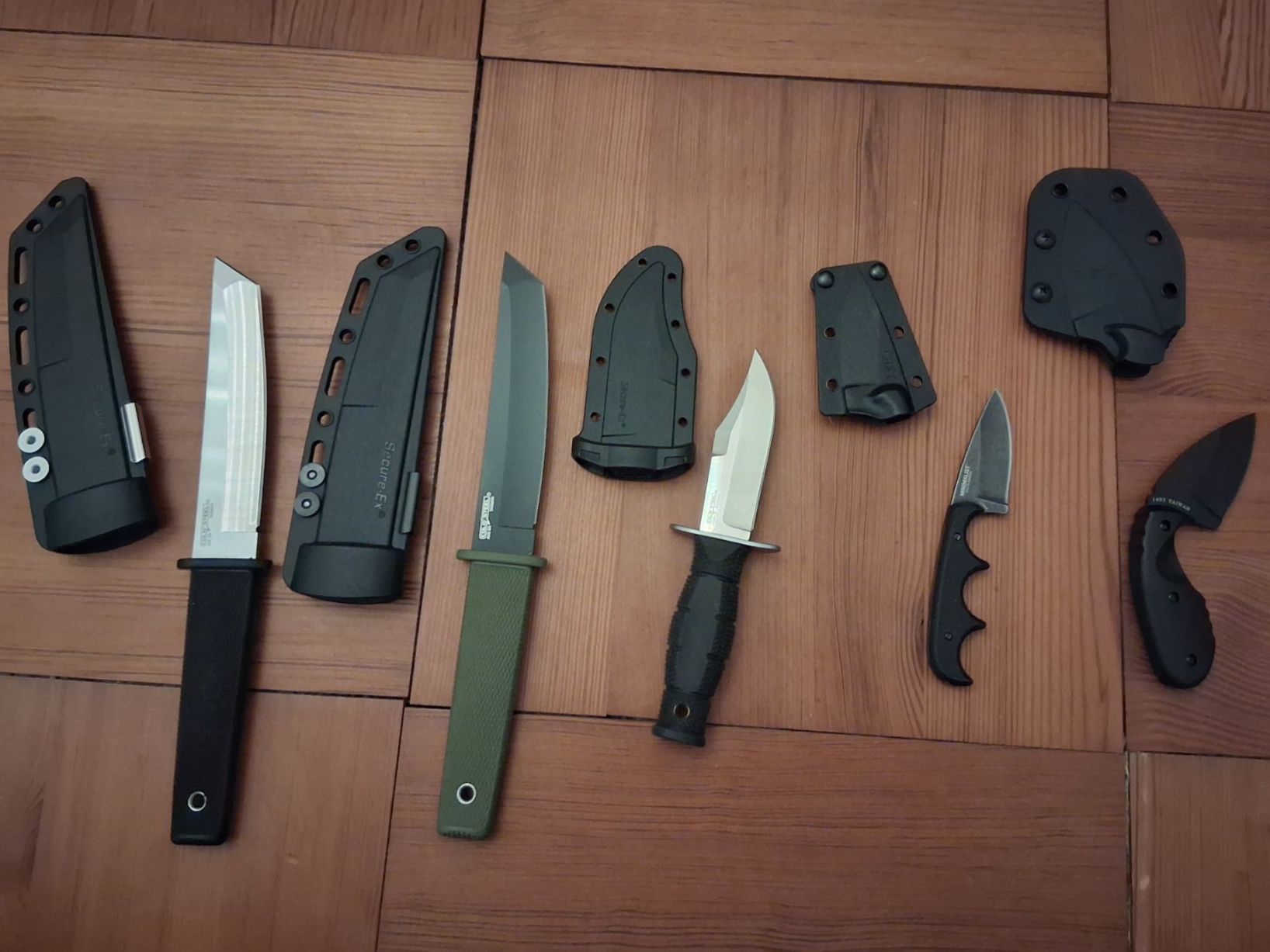 Coltellini militari: Fixed Blade Sammlung – Usato da Bern venduto da ZT04TUv 1