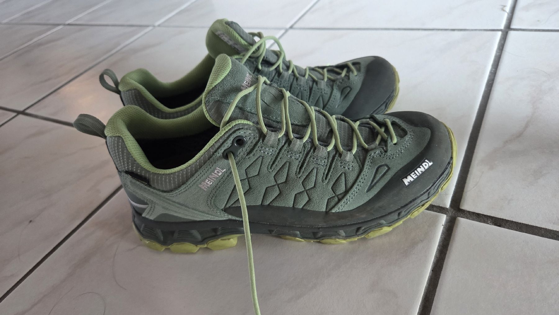Meindl Scarpe da donna: Meindl Wanderschuhe Damen Grösse 5.5 grün  – Usato da Altdorf UR venduto da izlu 1