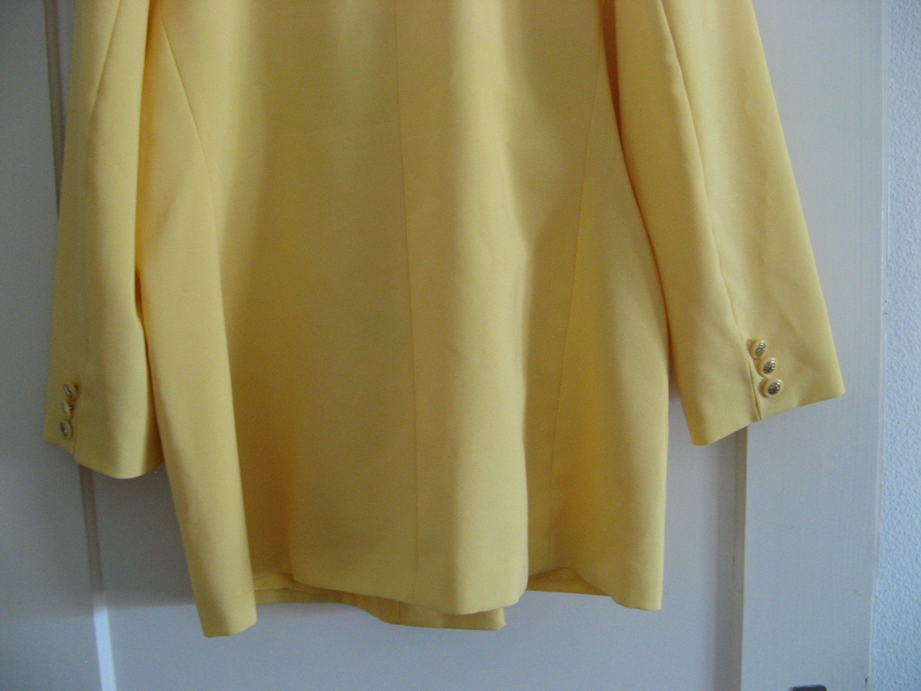 Giacche: Damen Blazer gelb LineaV Gr. 44 – Usato da Zürich venduto da apil 5