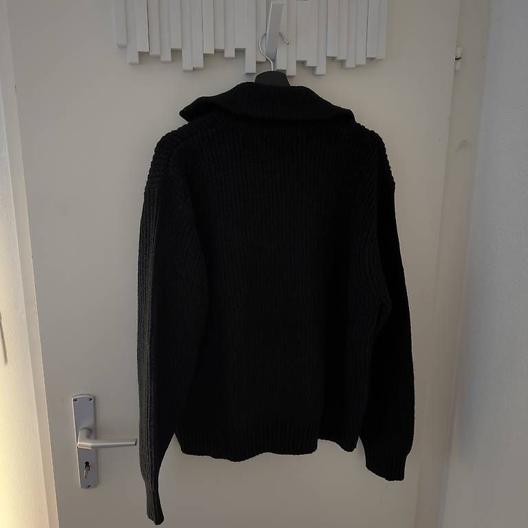 Maglioni & Felpe: Bershka Col Zippé taille M  – Usato da Vevey venduto da diogodasilva_ 2