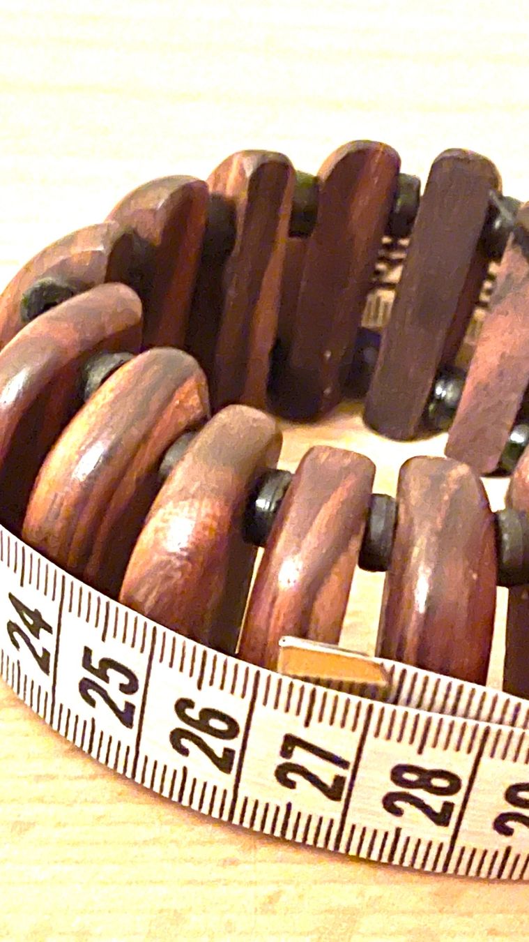 Bracciali & Braccialetti: Armband  Holz Eiche 8x3,5x1cm Gummiband – Nuovo (secondo la descrizione) da Kölliken venduto da Prscoo 4