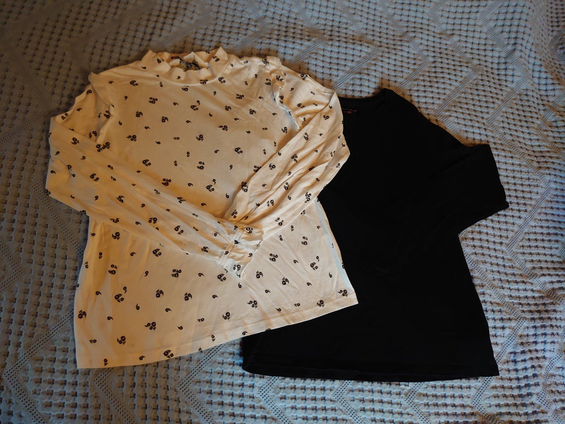 Maglioni & Felpe: Pullover Paket 146-152 – Usato da Lengnau AG venduto da Frehel 3
