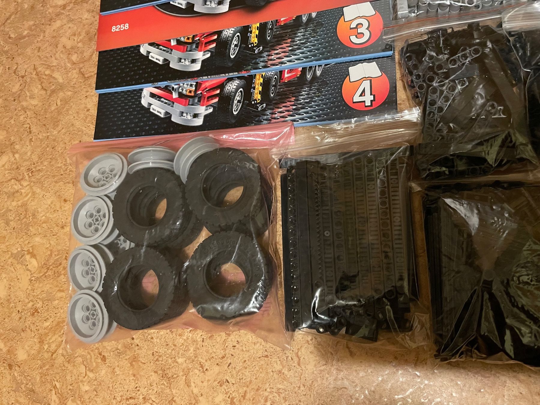 Lego Kit di costruzioni: Lego Technic 8258 lkw mit kran – Usato da Airolo venduto da Bagaion99 5