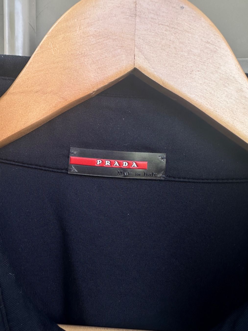 Prada Camicie: Herrenhemd PRADA Schwarz Grösse 50 – Usato da Zürich venduto da hannahbuettgen 1