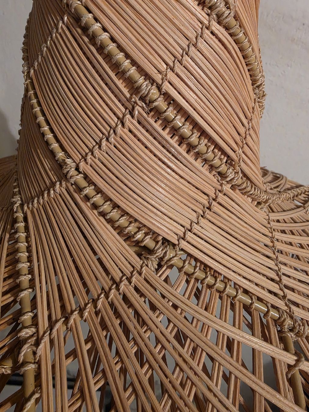 Lampadari & plafoniere: Large Woven Rattan Pendant Lamp Light Shade E27 Socket  – Usato da Zürich venduto da sla_5rwh 2