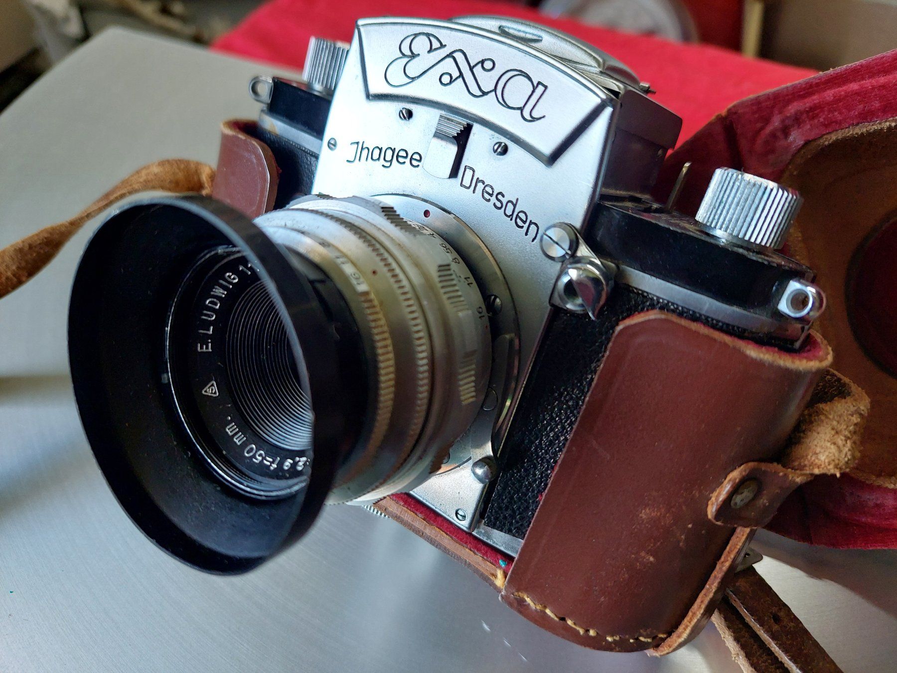 Exakta Fotocamera: Kamera Exa Jhagee Dresden – Usato da Altnau venduto da wahet