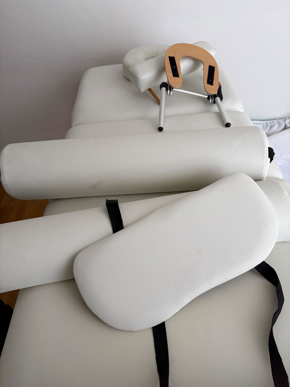 Chaises longues: Massageliege/Kofferliege – D'occasion à Bäch SZ par Dackel007 1