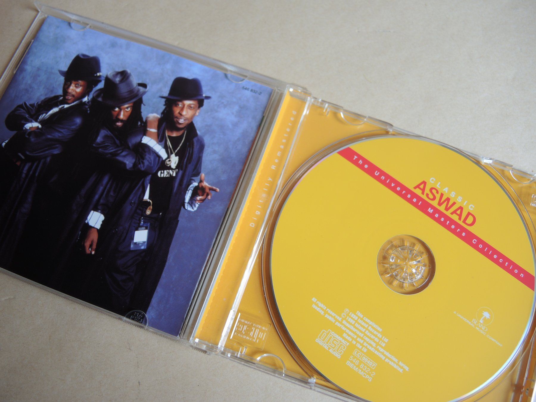 CDs: Aswad - The Universal Masters Collection CD – D'occasion à Rorschach par Pop-upBrocki 1