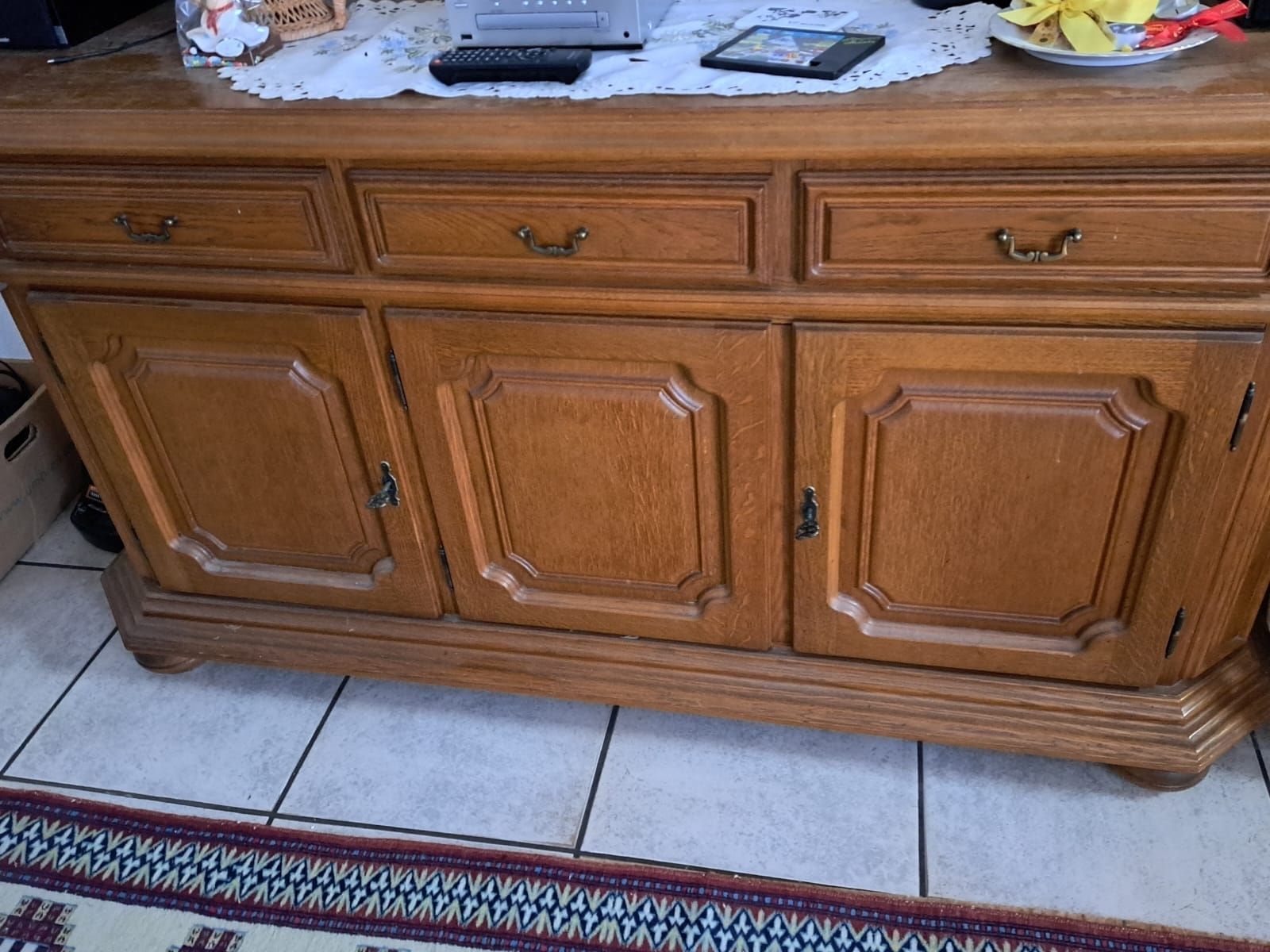 Cassettiere: Sideboard massiv – Usato da Aeschi SO venduto da PiaR03