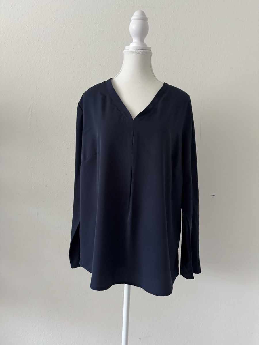 Camicette: Dunkelblaue Bluse von ambria selection, Grösse 44 – Nuovo (secondo la descrizione) da Zürich venduto da cli_fv8x