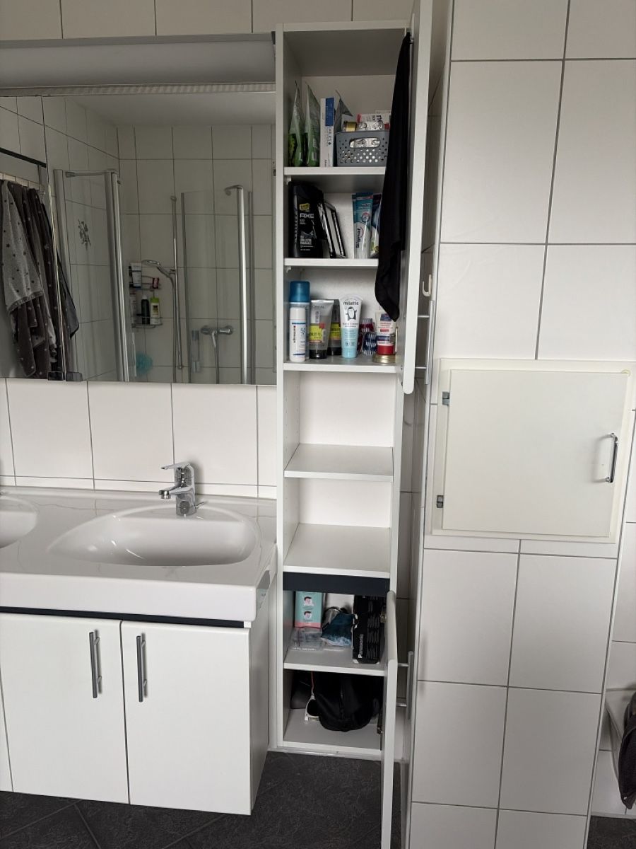 Mobili per bagno: Badezimmer Möbel ohne Armatp – Usato da Schöftland venduto da nevio74 3