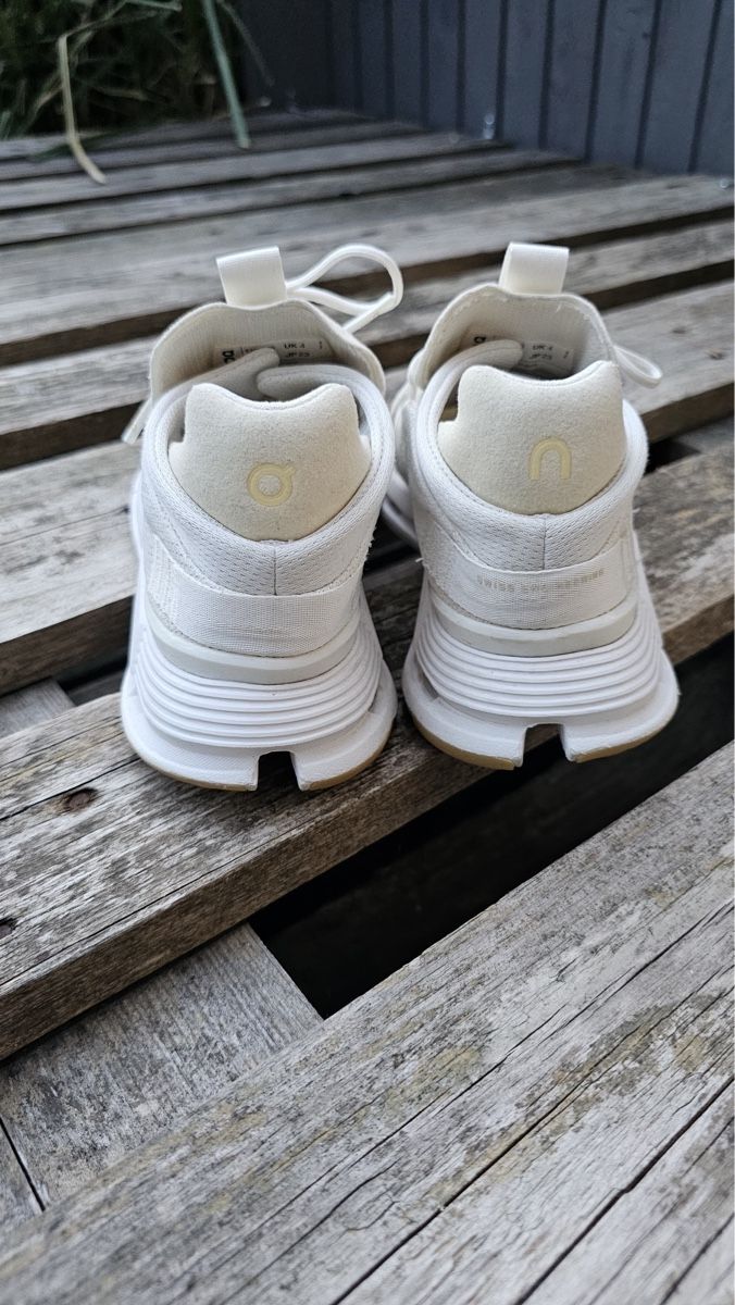 On Scarpe da donna: On Sneaker Cloud Cloudtec weiss Grösse 37 gebraucht – Usato da Subingen venduto da Mike_4553 2