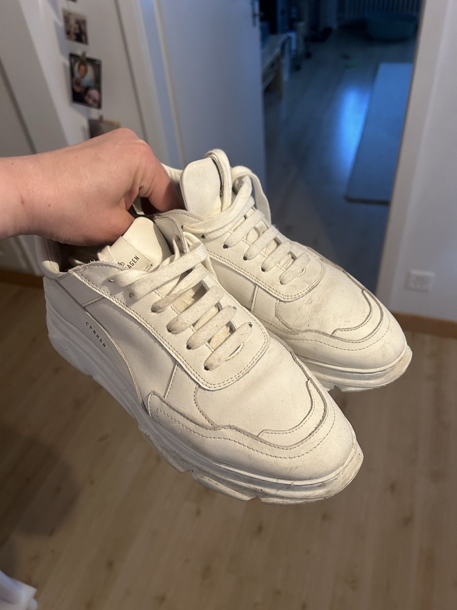 Chaussures femmes: Sportliche Damenschuhe – D'occasion à Wabern par ReinekeFuchs.