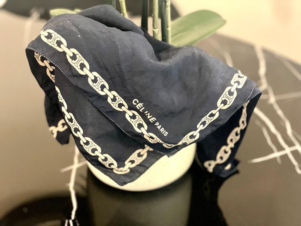 Foulard en soie vintage Celine Paris, années 80, 86 x 86 cm