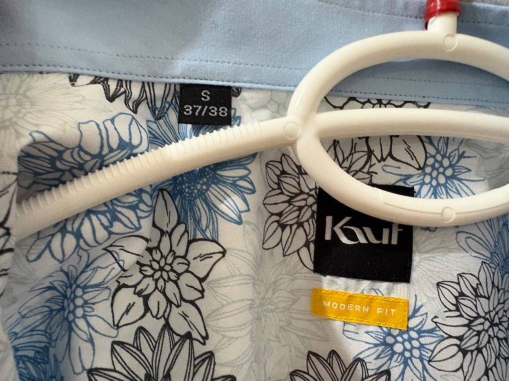 Camicie: Kauf Hemd Kurzarm Modernfit  – Usato da Niederglatt ZH venduto da Fan08 1