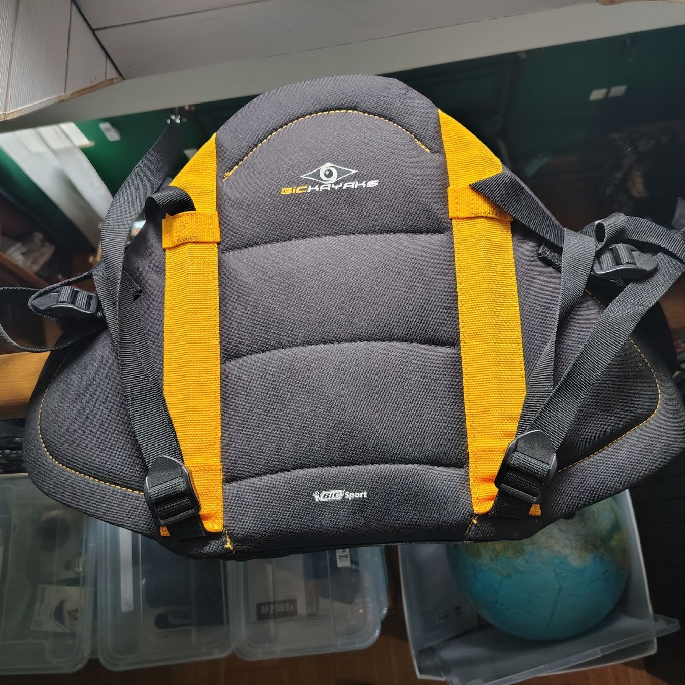 Bic Barche: BIC Kayaks Padded Seat - Excellent Condition – Usato da Dietikon venduto da aberdeen30 1