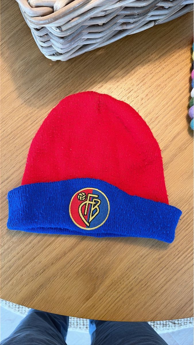 FC Bâle Chapeaux, bonnets & casquettes: FC Basel Mütze Vintage – D'occasion à Wettingen par rschibli01