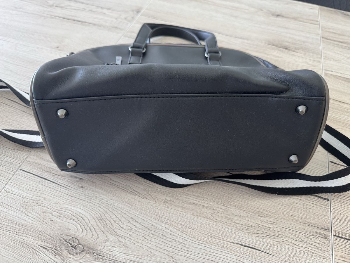 Lässig Borse da donna: Lässige Handtasche – Usato da Meisterschwanden venduto da Scania78 6