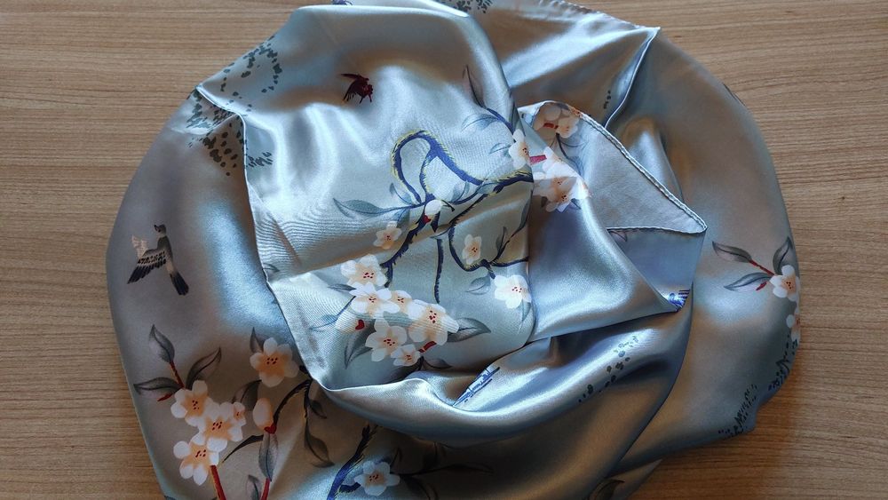 Petit Foulard En Soie Rebecca Minkoff - Neuf Avec étiquettes - 100% Soie