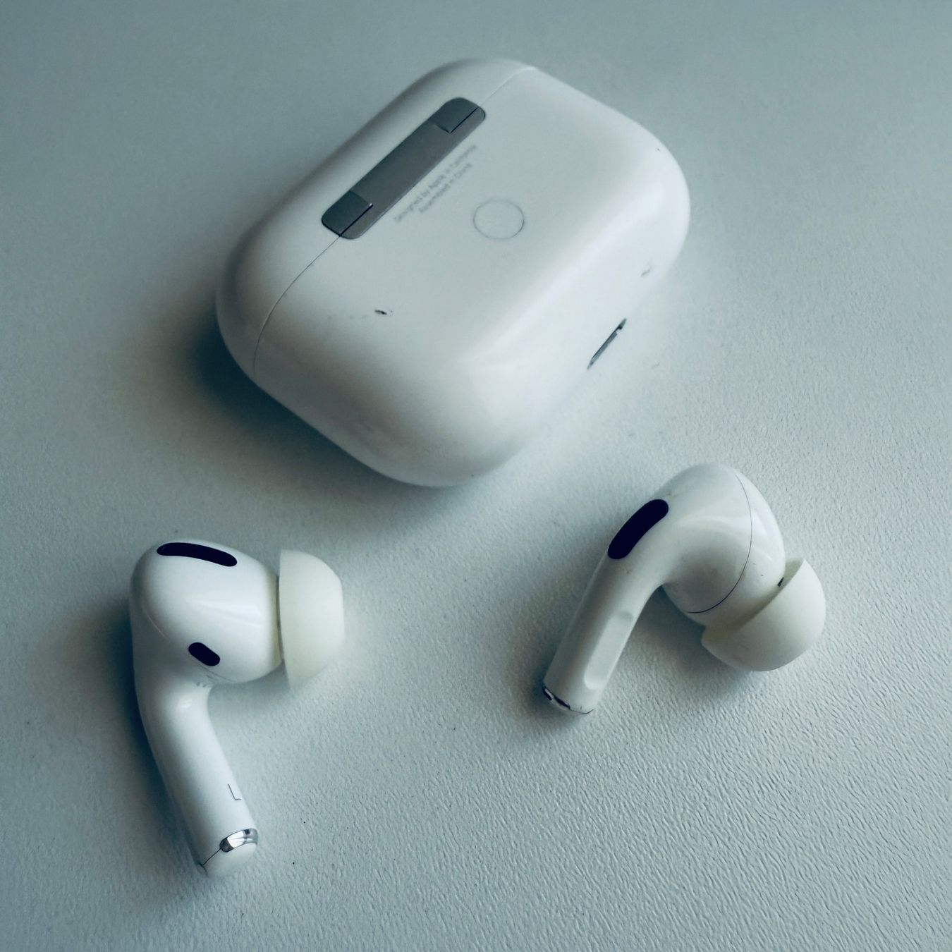 Apple Cuffie: Original Apple AirPods Pro 1 Gen. mit Wireless Case – Usato da Basel venduto da MY.AIRPODS.SHOP 4