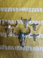 5 pendentifs tête de boeuf