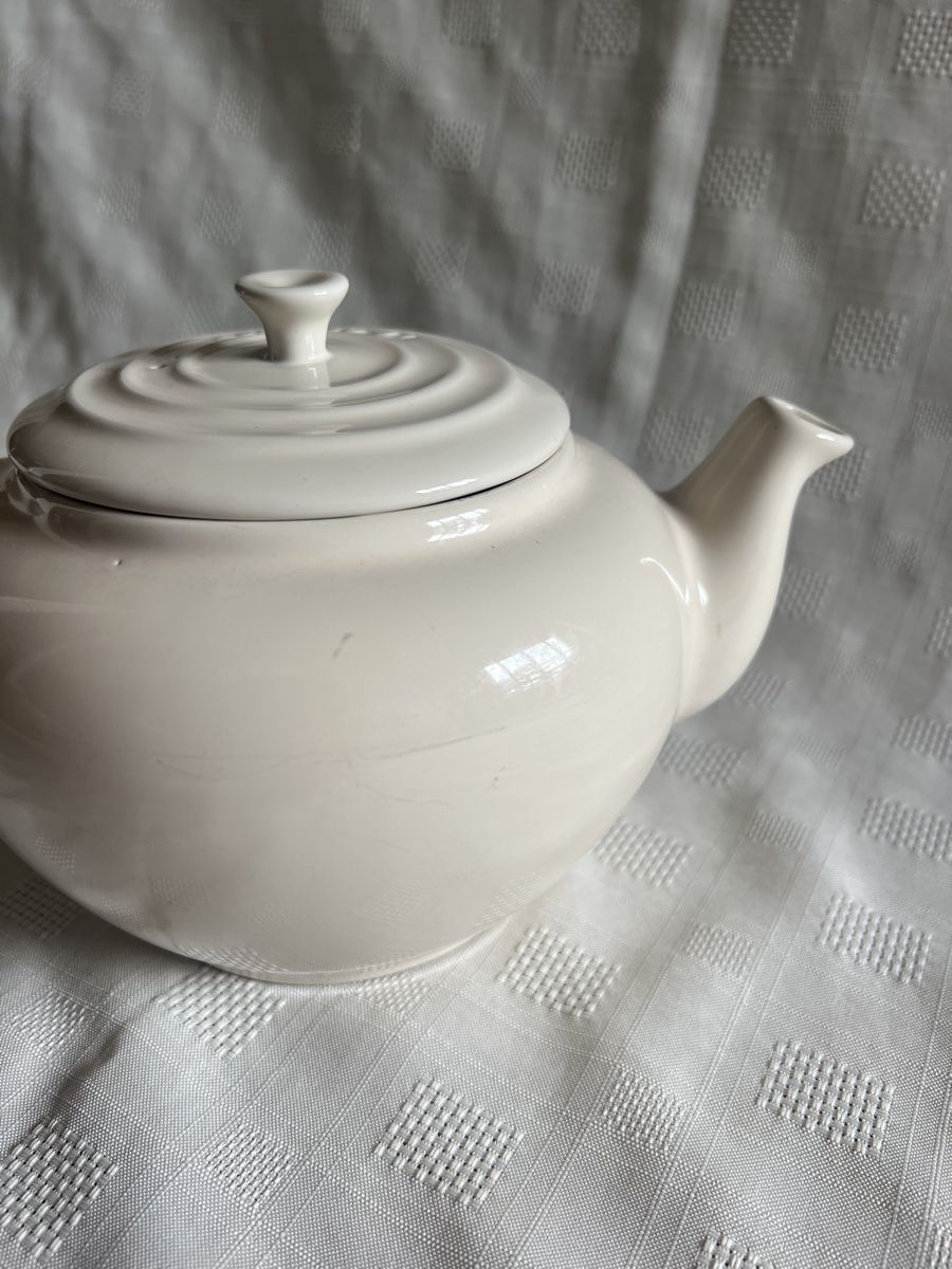 Le Creuset Teiere: Le Creuset théière – Usato da Genève venduto da gabridebus 3