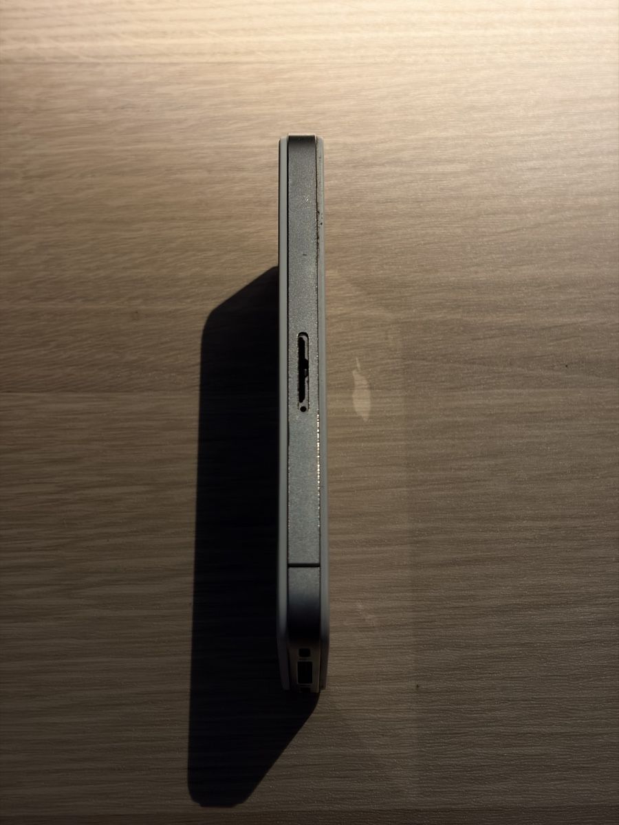 Apple Handys / Smartphones: 2x iPhone 4 Black / White – Defekt aus Winterthur von korrupcioner 7