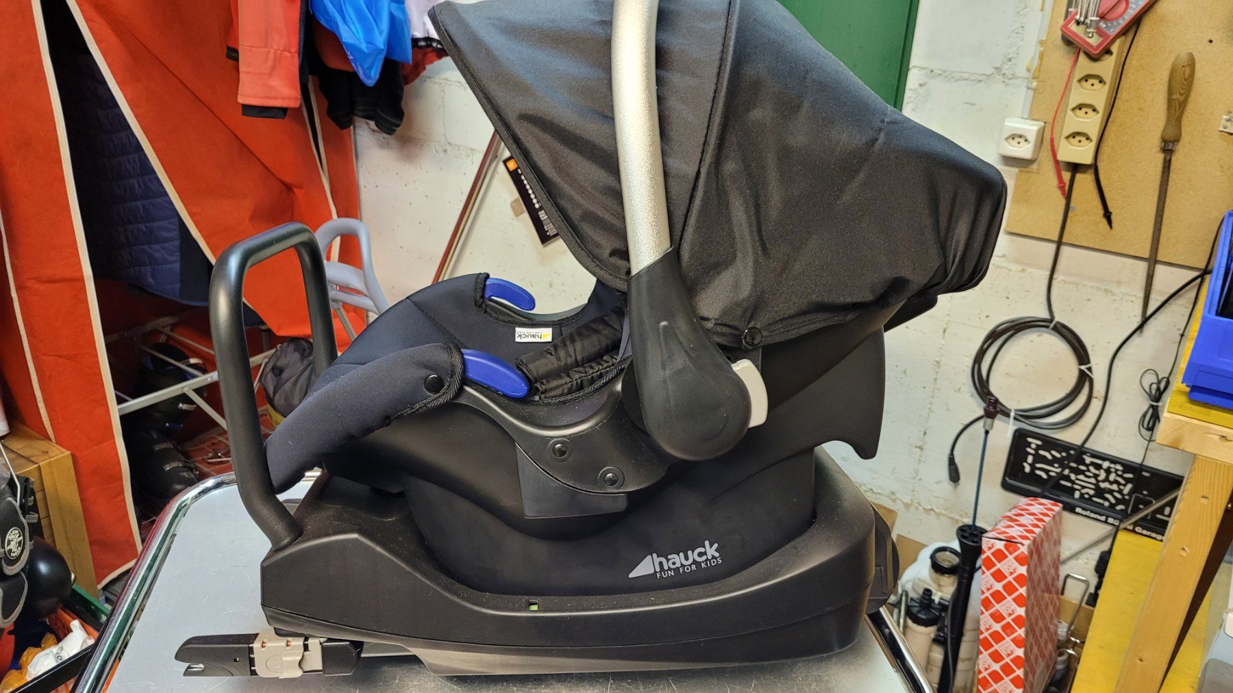 Cybex Seggiolini per auto: Babyschale Autositz + ISOFix Base – Usato da Weinfelden venduto da albeatrix 2