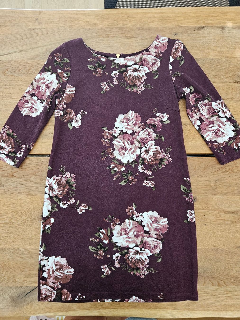 Vila Robes: Geblümtes Kleid, Vila, Grösse S – D'occasion à Liestal par corneb