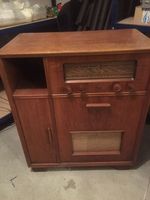 Grammaphon und Radio in Holzmöbel !