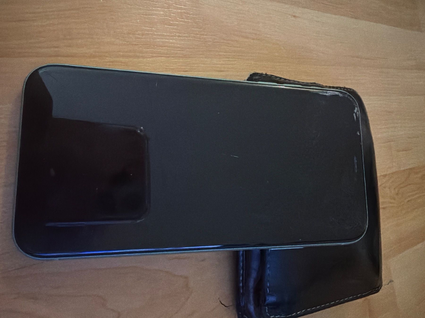 Apple Handys / Smartphones: Iphone 11 64 go turquoise – Defekt aus Lausanne von sah_5wsx