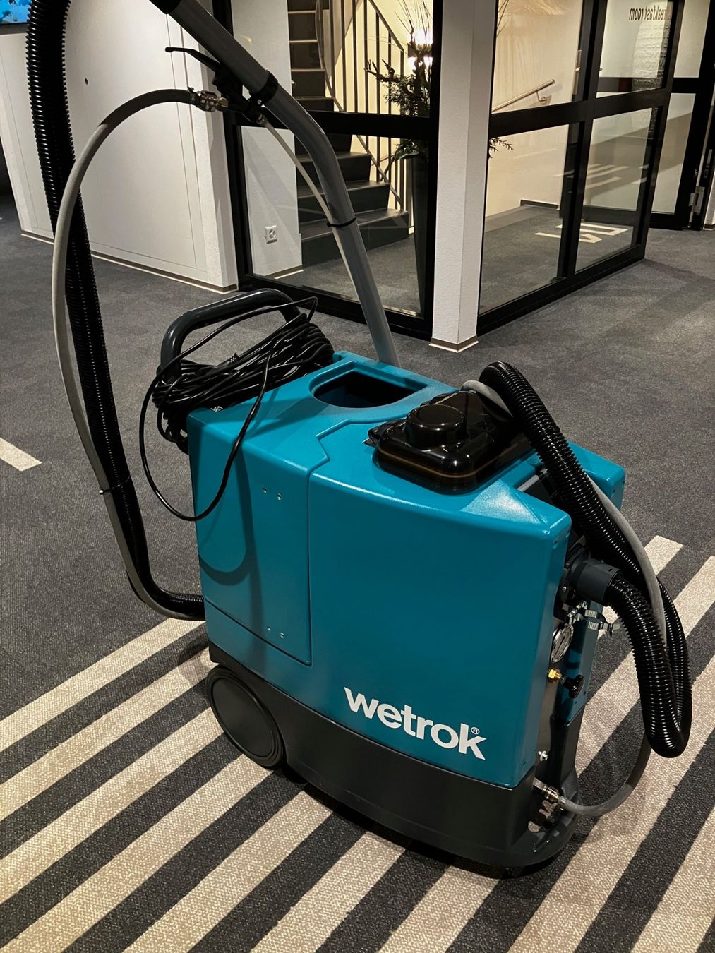 Wetrok Alle Maschinen: Wetrok Extravac 400 CH Sprühextraktionsmaschine – Gebraucht aus Belp von gastroblau 2