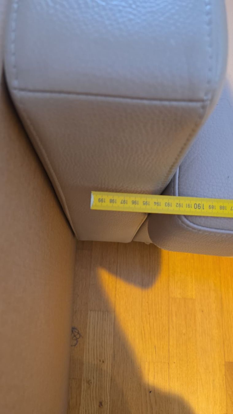 Divani: Modernes 2.5-Plätzer Sofa in hellem Beige / Ecru – Usato da Visp venduto da jon_nr6k 3