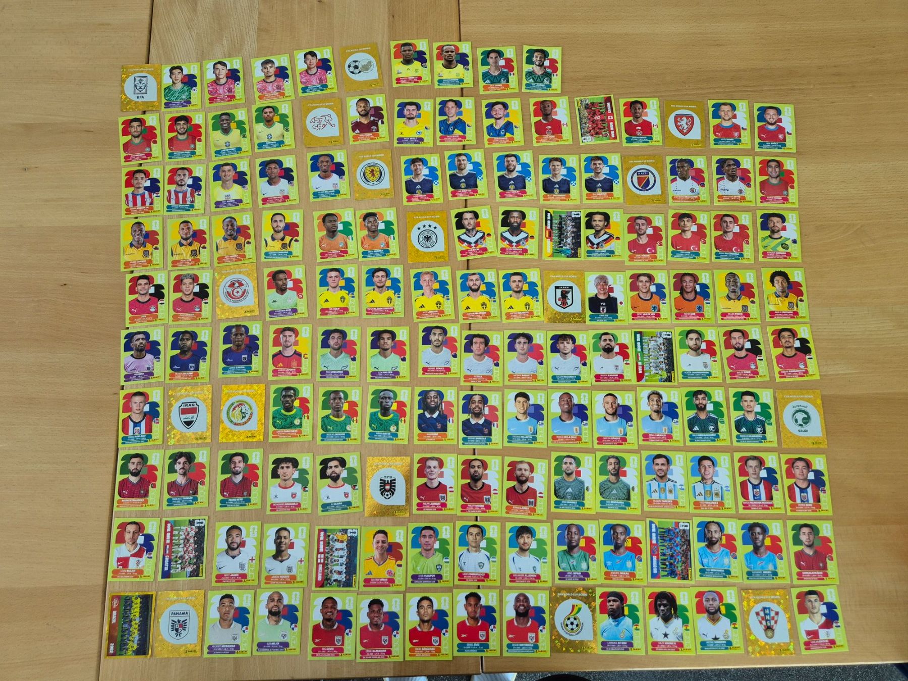 Panini Carte collezionabili: 170 Panini WM 2026 Sticker + Saliba Cola + 40 Digital Code – Nuovo (secondo la descrizione) da St. Ursen venduto da nud_x7g8