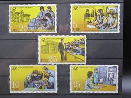 DDR 1981 Bildungseinrichtungen Post **