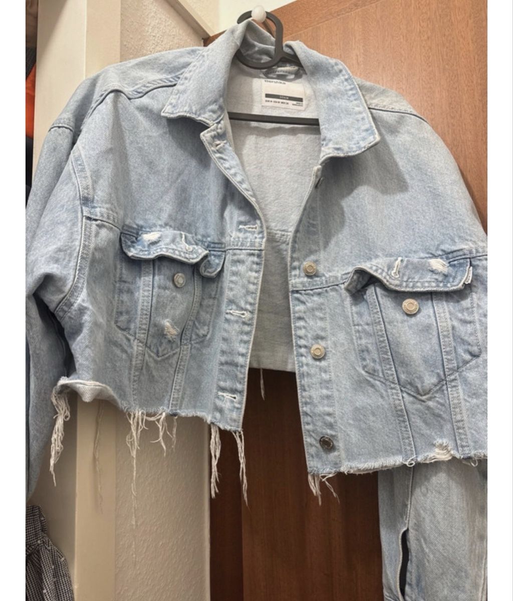 Bershka Giacche: Veste en jeans  – Usato da Genève venduto da tch_dw9w 1