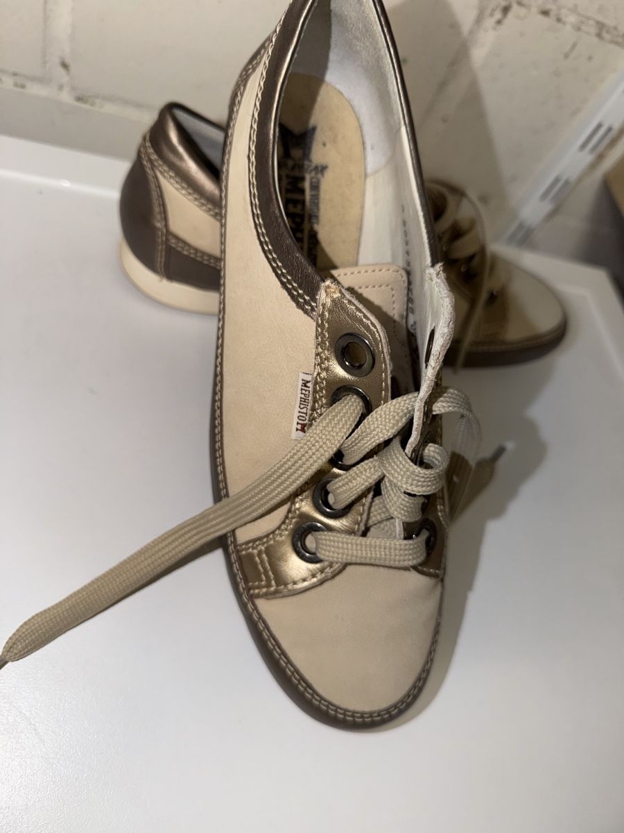 Mephisto Scarpe da donna: Leder Sneakers Mephisto 6, 5- 39,5 – Nuovo (secondo la descrizione) da Dornach venduto da samuti 1