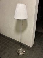 Ständerlampe weiss, gebraucht, funktioniert noch